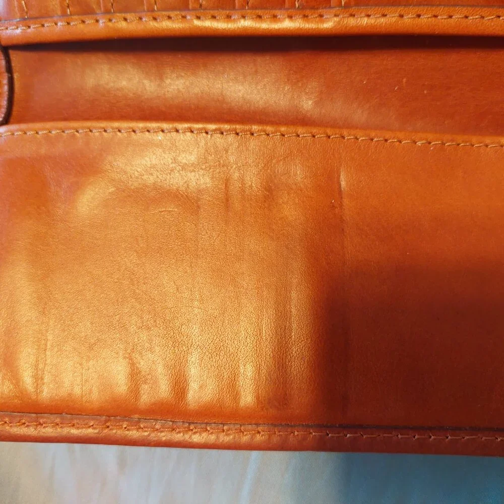 Dooney & Burke slim wallet - Picture 5 of 6